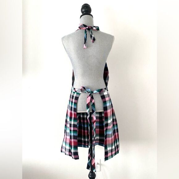 Vera Bradley Colorful Tartan Check Apron Adjustable Holiday Preppy Casual NWOT - Picture 4 of 12
